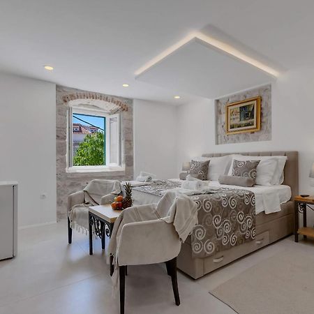 Luxury Rooms Palace B&B Makarska Exterior foto