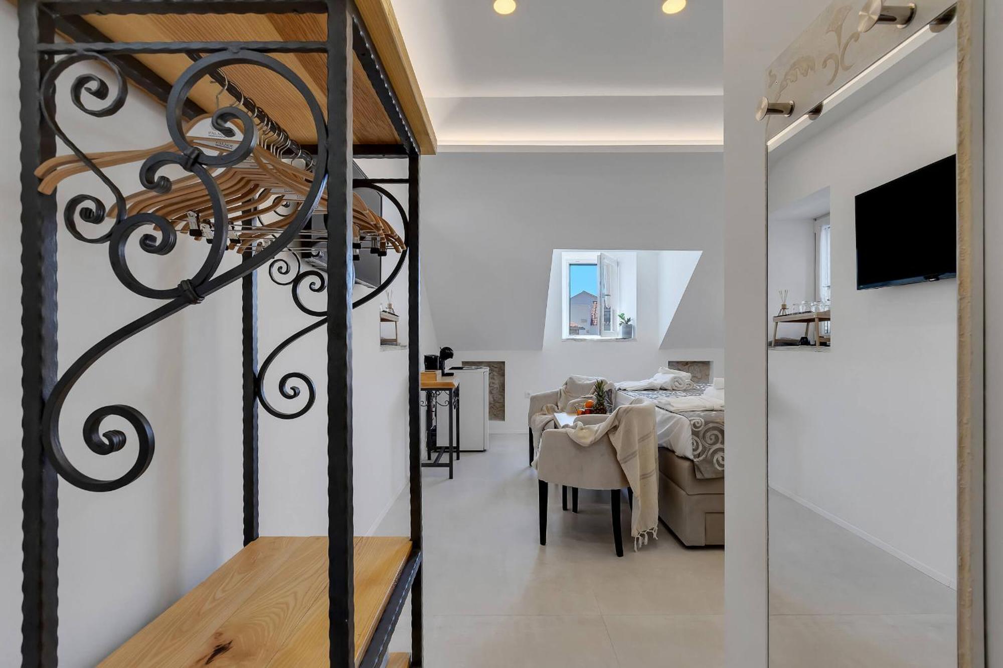 Luxury Rooms Palace B&B Makarska Exterior foto