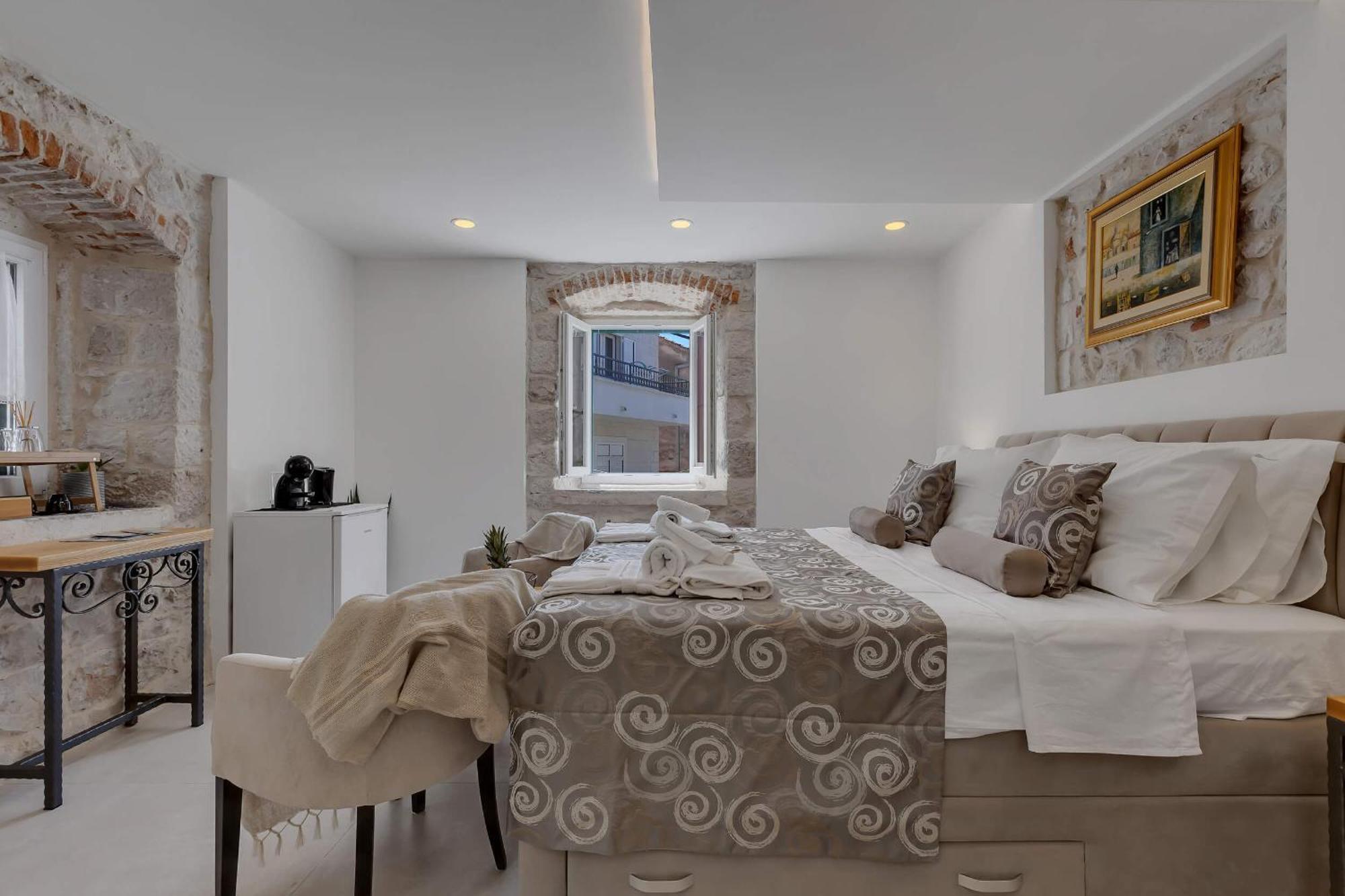 Luxury Rooms Palace B&B Makarska Exterior foto